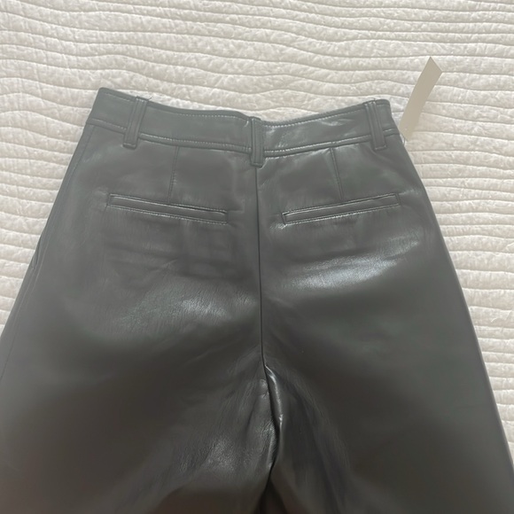 NWT Aritzia Babaton faux leather pants - Picture 4 of 7
